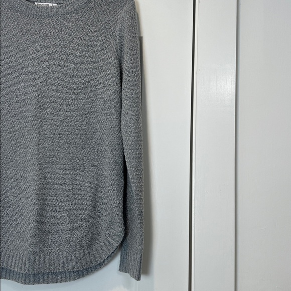 Pink Clover grey Nikole textured sweater size small. - Picture 3 of 11